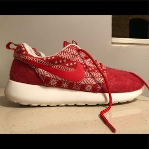 Nike Roshe One Winter Womens 8.5 Running Shoes